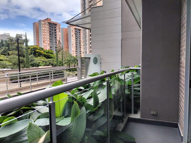 Apartamento de 2 alcobas en venta en El Poblado, Medellín, 167 m² · foto 20 de 20