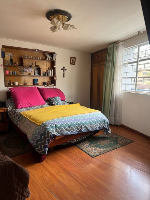 Casa de 4 alcobas en venta en 12 De Octubre, Bogotá, 504 m² · foto 2 de 18