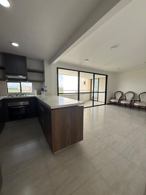 Apartamento de 3 alcobas en venta en Bochalema, Cali, 110 m² · foto 4 de 20