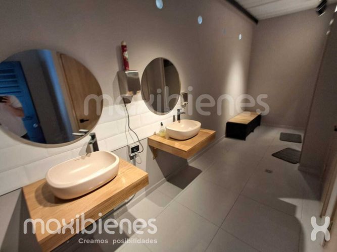 Local en arriendo en Los Colores, Medellín, 15 m² · foto 10 de 12