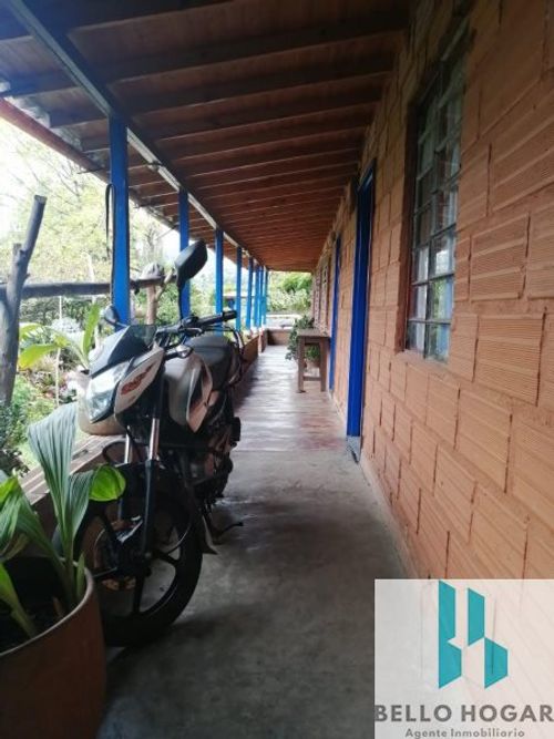 Casa de 3 alcobas en venta en Guarne · foto 2 de 24