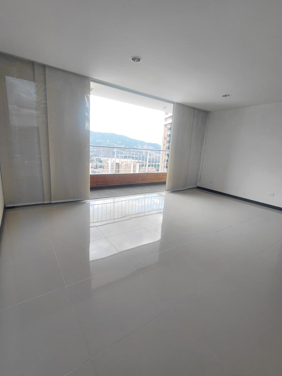 Apartamento en arriendo en Las Antillas, Envigado · foto 4 de 12