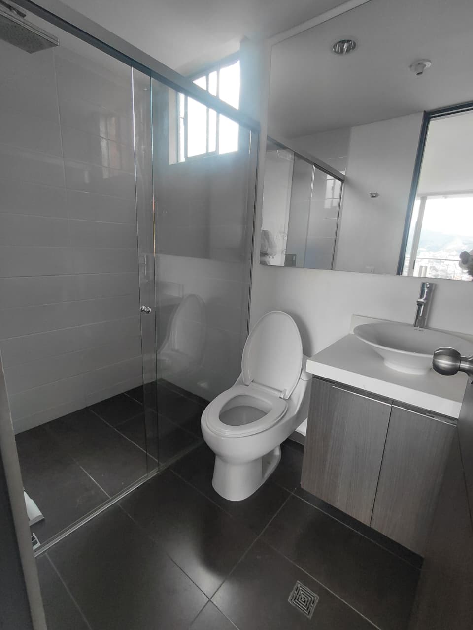 Apartamento en arriendo en Las Antillas, Envigado · foto 11 de 12
