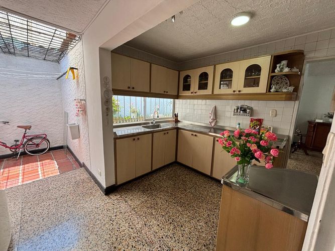 Casa de 4 alcobas en venta en Santa Anita, Cali, 260 m² · foto 7 de 24