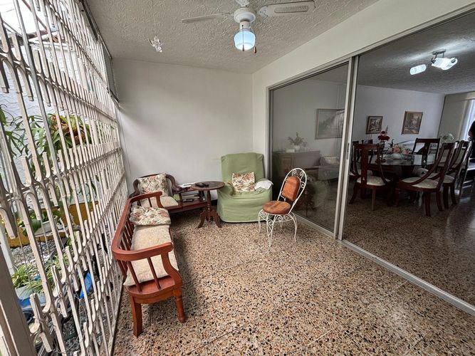 Casa de 4 alcobas en venta en Santa Anita, Cali, 260 m² · foto 18 de 24