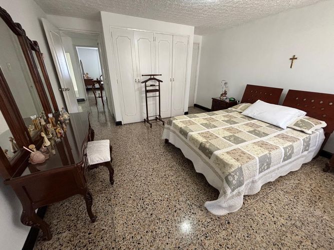 Casa de 4 alcobas en venta en Santa Anita, Cali, 260 m² · foto 23 de 24