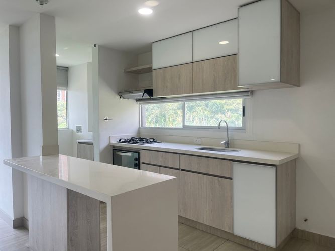 Apartamento de 3 alcobas en venta en La Barquereña, Sabaneta, 97 m² · foto 3 de 19