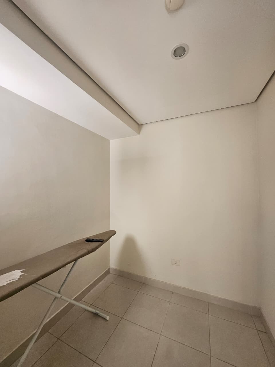 En venta AMPLIO DPTO, 178 m2 propios, zona club centenario — foto 3