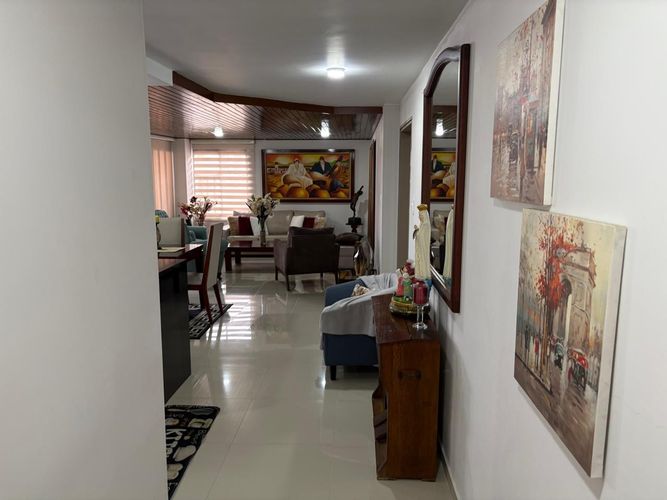 Apartamento de 4 alcobas en venta en Sotomayor, Bucaramanga, 176 m² · foto 2 de 19