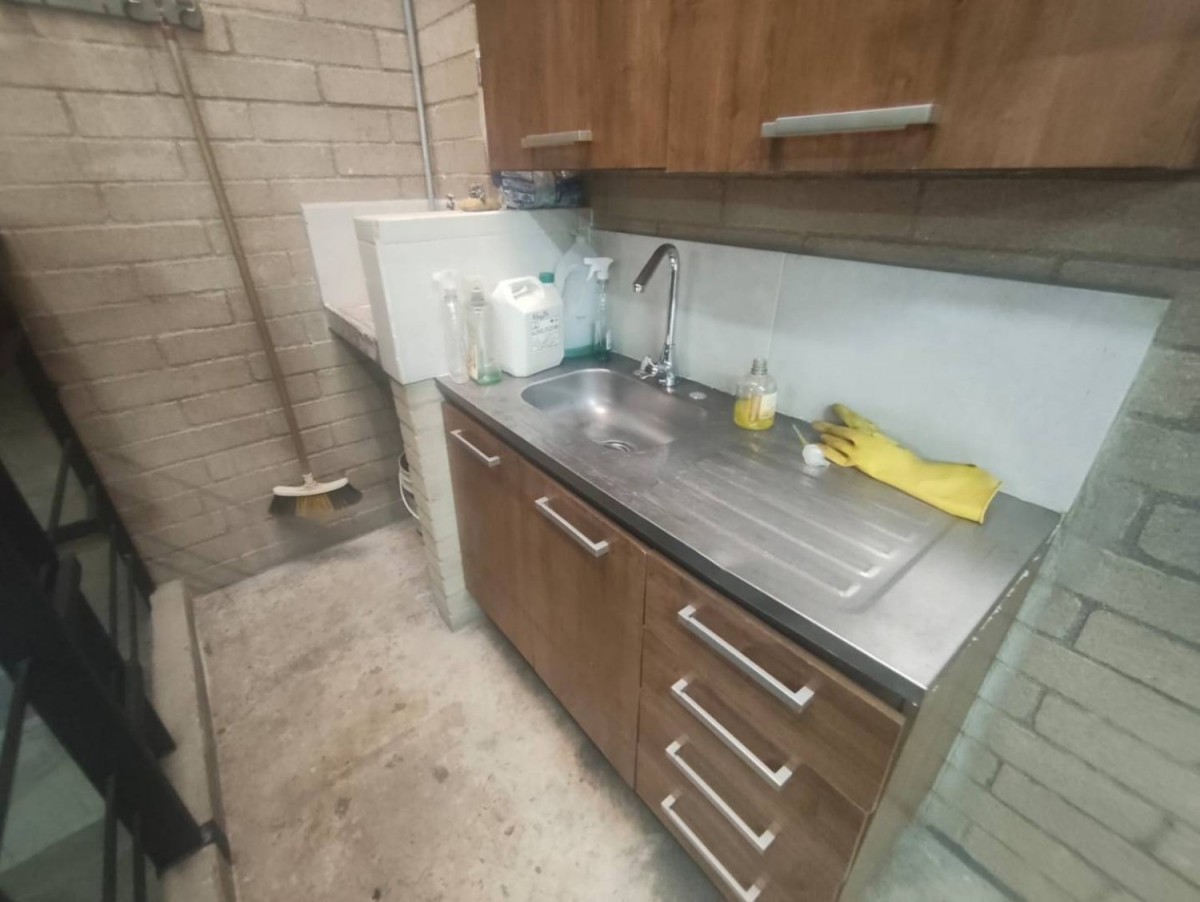 Warehouse for sale in El Poblado, Medellín 4