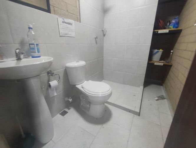Bodega en venta en El Poblado, Medellín, 322 m² · foto 10 de 14