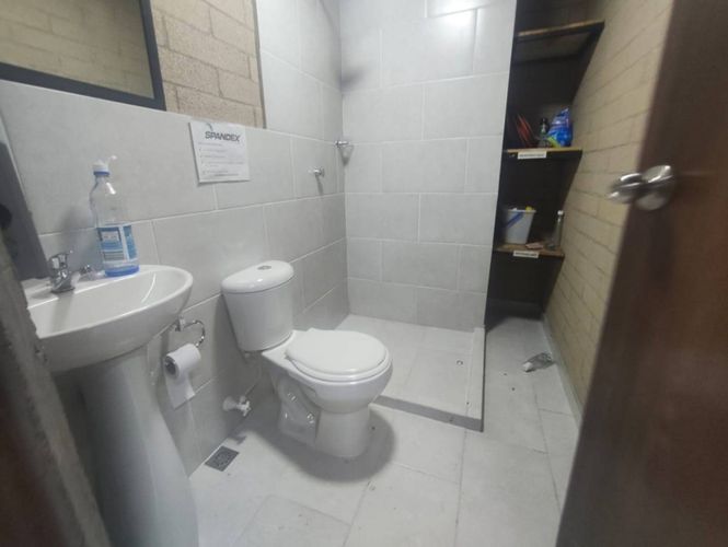 Bodega en venta en El Poblado, Medellín, 322 m² · foto 11 de 14