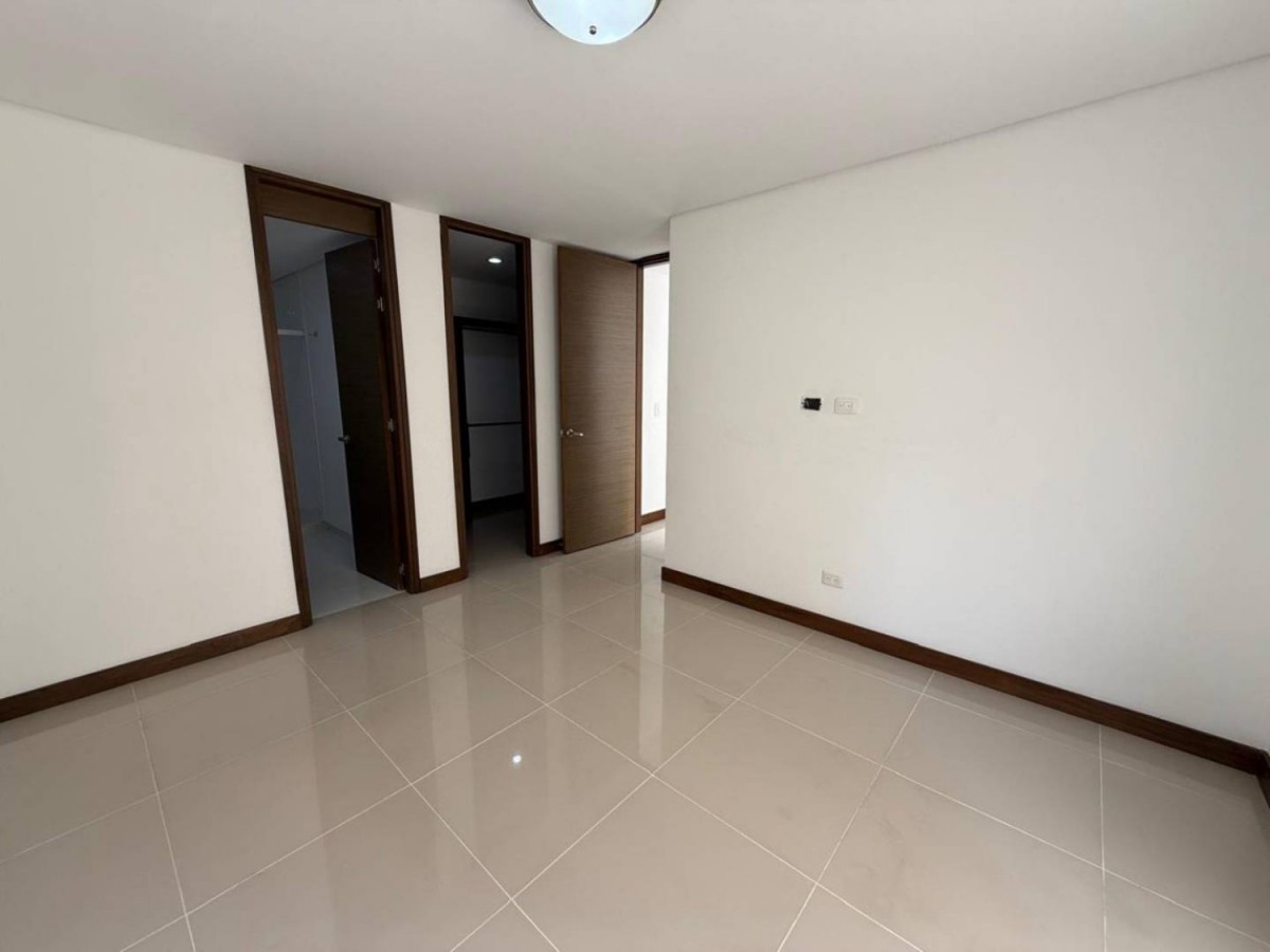 Apartamento en arriendo en El Poblado, Medellín · foto 24 de 24