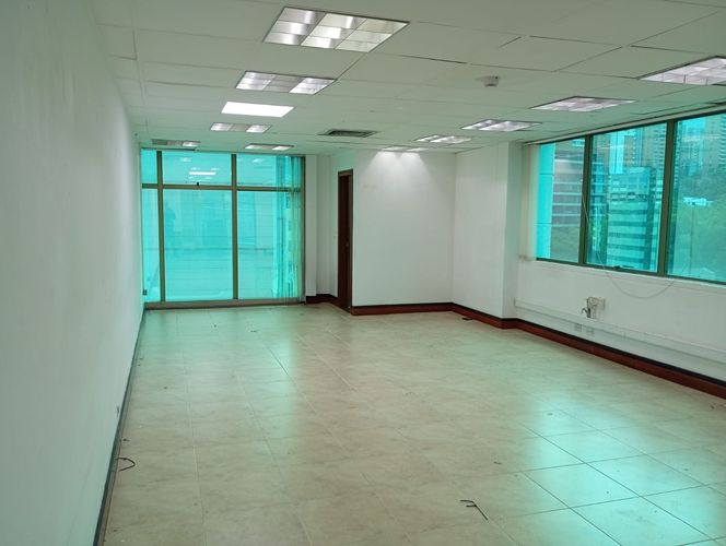 Oficina en arriendo en El Poblado, Medellín, 70 m² · foto 7 de 12