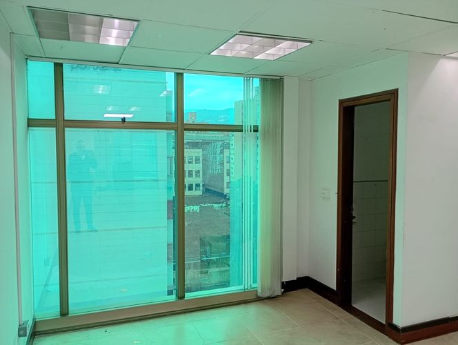Oficina en arriendo en El Poblado, Medellín, 70 m² · foto 9 de 12