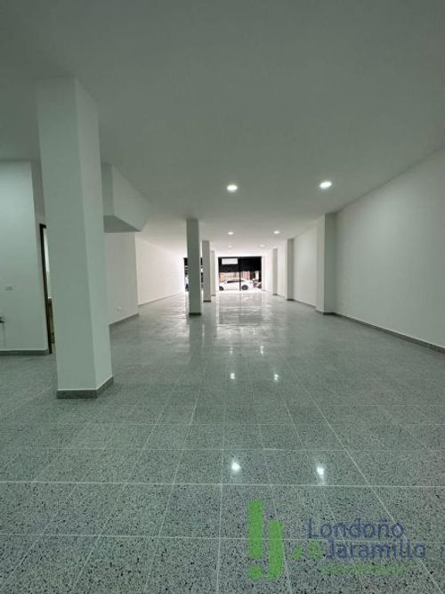 Local en venta en La Gloria, Itagüí, 200 m² · foto 5 de 5