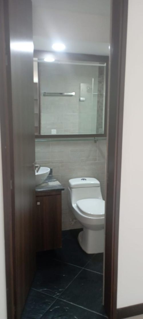 Apartamento de 3 alcobas en venta en Niquia, Bello, 82 m² · foto 6 de 24