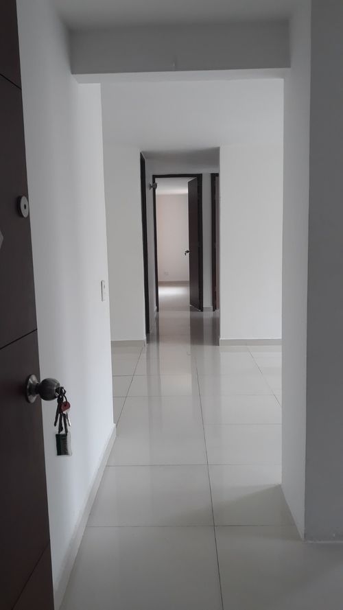 Apartamento de 3 alcobas en venta en Niquia, Bello, 82 m² · foto 8 de 24