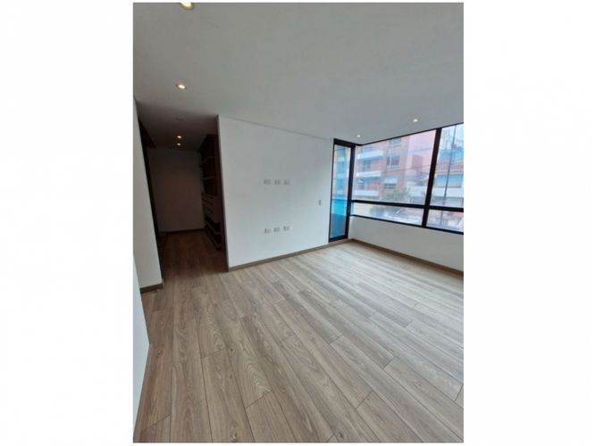 Apartamento de 2 alcobas en venta en San Patricio, Bogotá, 127 m² · foto 8 de 11