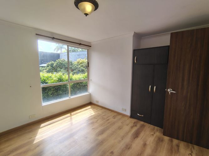 Apartamento de 3 alcobas en venta en El Poblado, Medellín, 100 m² · foto 14 de 16