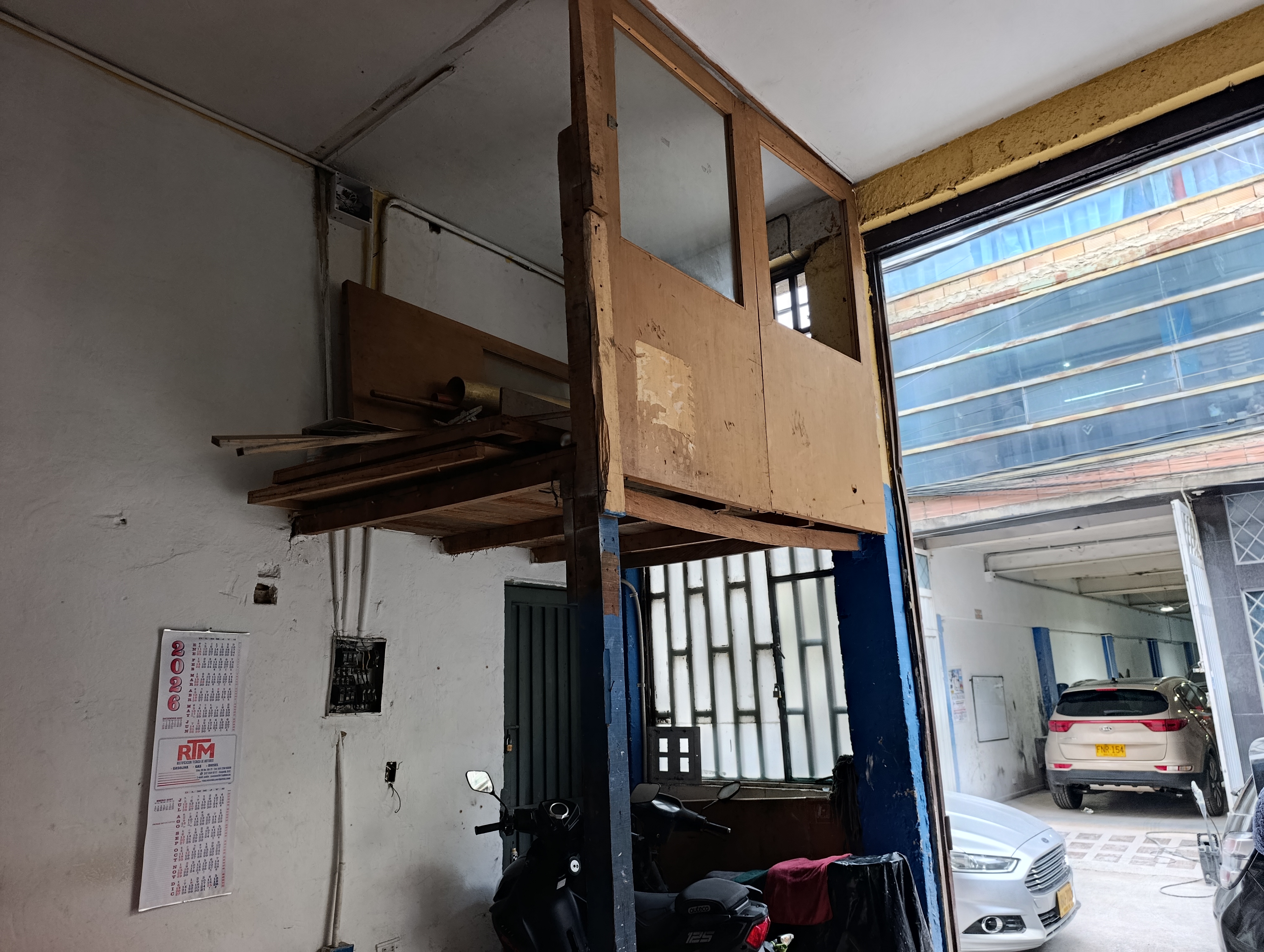 Casa en venta en Las Americas, Bogotá · foto 3 de 19