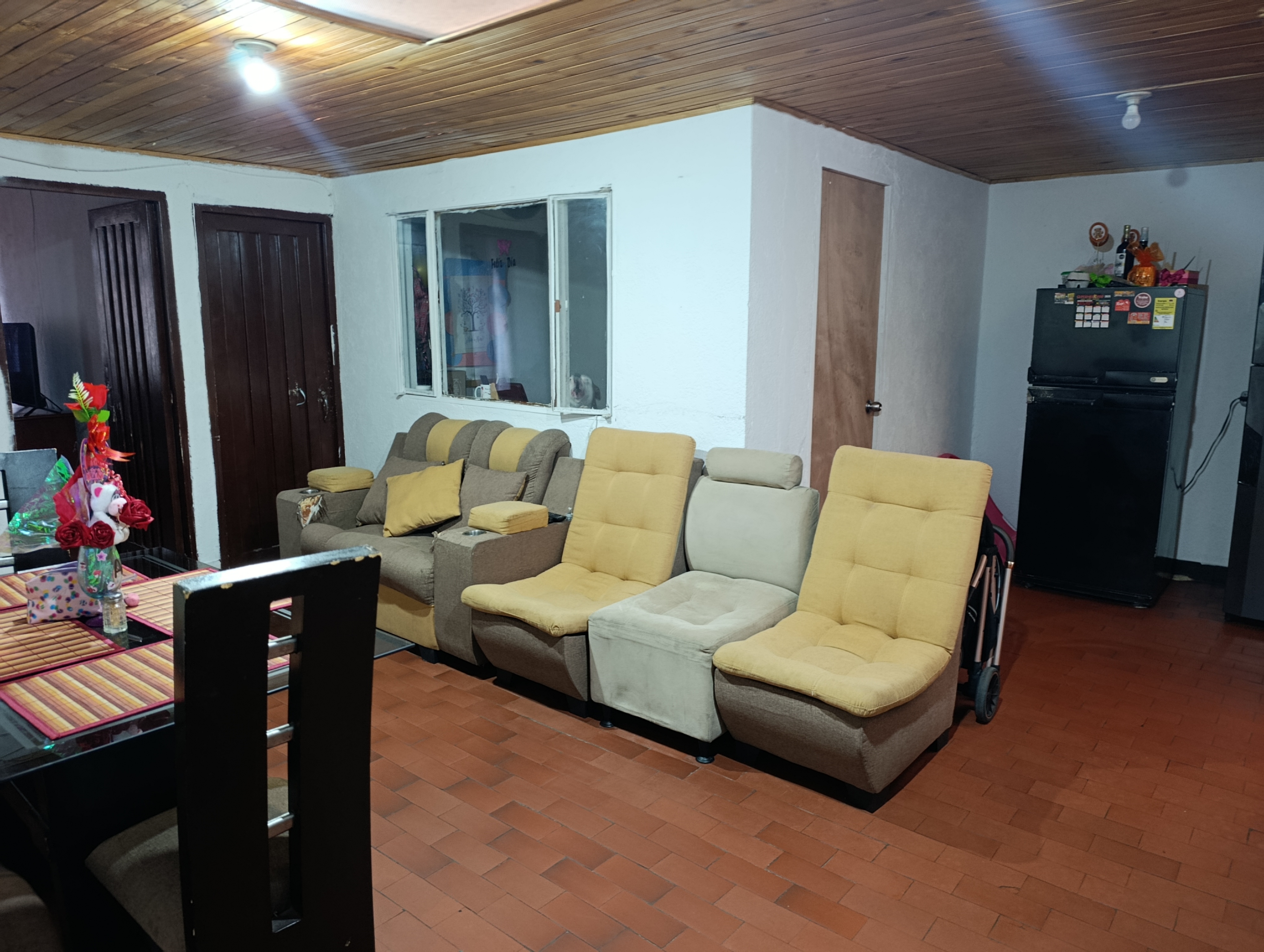 Casa en venta en Las Americas, Bogotá · foto 2 de 19
