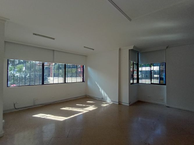 Local en arriendo en Laureles, Medellín, 37 m² · foto 2 de 12