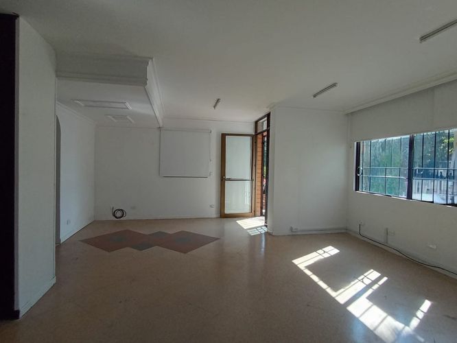 Local en arriendo en Laureles, Medellín, 37 m² · foto 3 de 12