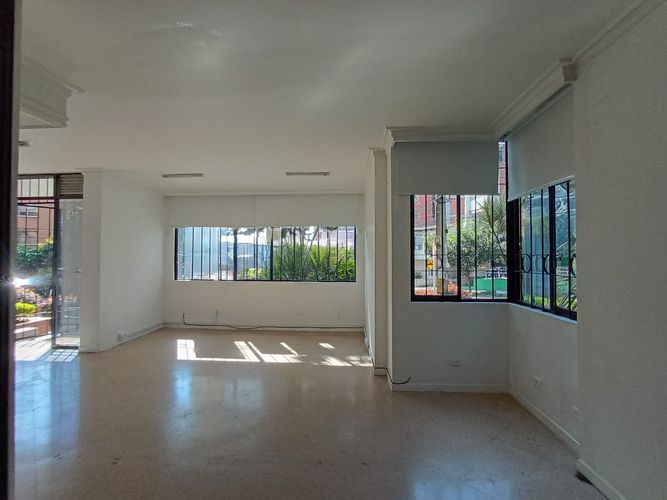 Local en arriendo en Laureles, Medellín, 37 m² · foto 5 de 12