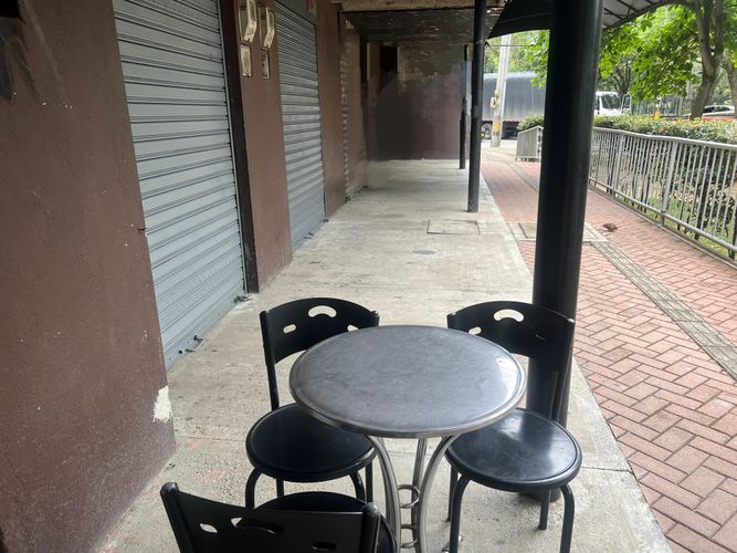 Local en venta en El Chagualo, Medellín, 22 m² · foto 14 de 16