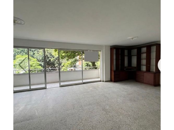 Apartaestudio en arriendo en Laureles, Medellín, 180 m² · foto 3 de 12