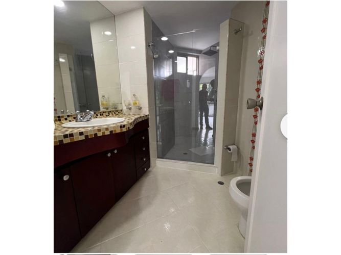 Apartaestudio en arriendo en Laureles, Medellín, 180 m² · foto 7 de 12