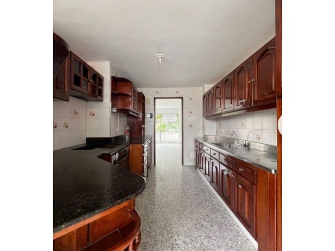 Apartaestudio en arriendo en Laureles, Medellín, 180 m² · foto 8 de 12