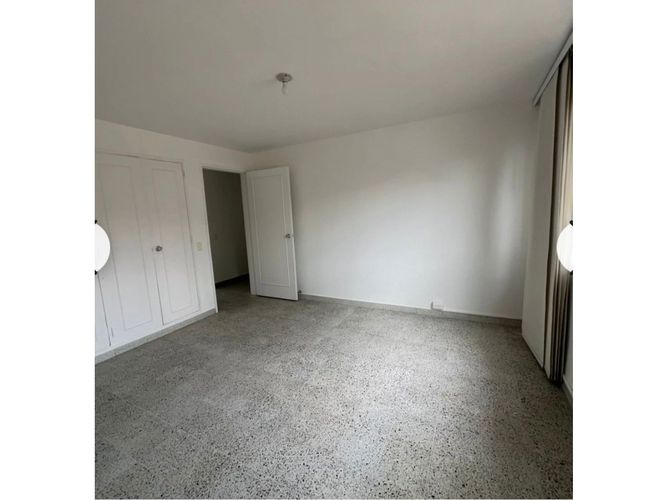 Apartaestudio en arriendo en Laureles, Medellín, 180 m² · foto 9 de 12