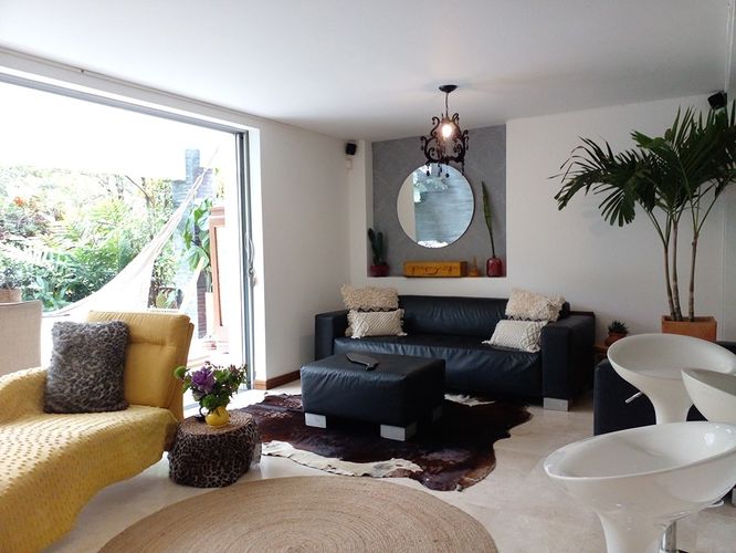 Casa de 4 alcobas en venta en La Pradera, Envigado, 320 m² · foto 2 de 20