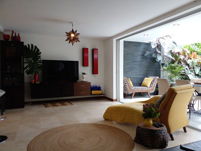 Casa de 4 alcobas en venta en La Pradera, Envigado, 320 m² · foto 3 de 20