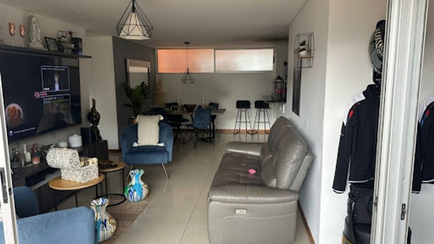 Apartamento de 2 alcobas en arriendo en Transversal Superior, Medellín, 120 m² · foto 2 de 7