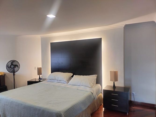 Apartamento de 3 alcobas en arriendo en El Poblado, Medellín, 159 m² · foto 10 de 19
