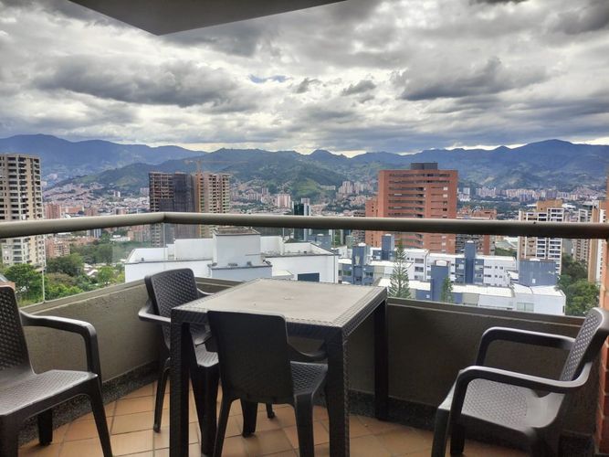 Apartamento de 3 alcobas en arriendo en El Poblado, Medellín, 159 m² · foto 19 de 19