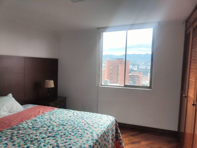Apartamento de 3 alcobas en arriendo en El Poblado, Medellín, 159 m² · foto 15 de 19
