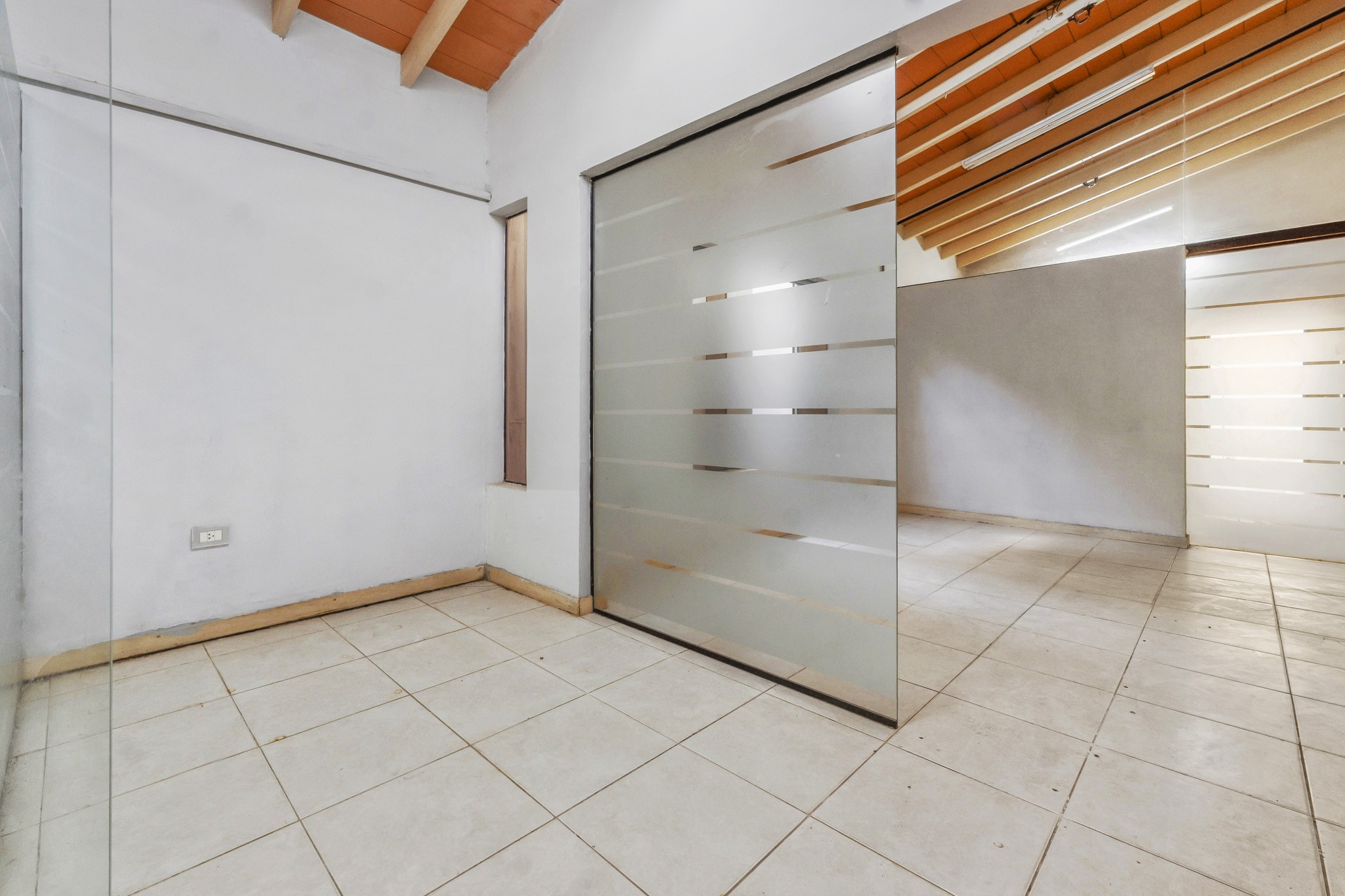 Oficina en venta en Mburucuyá, Asunción — foto 3