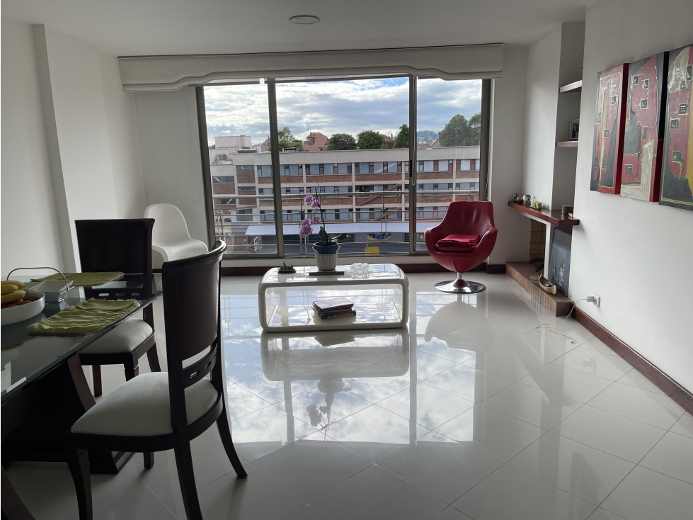 Apartamento de 2 habitaciones en venta en Country Club, Bogotá — imagen 1 de 10