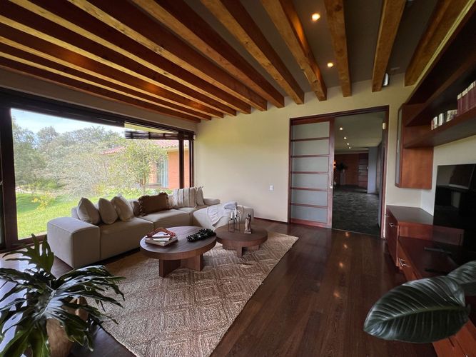 Casa de 5 alcobas en venta en El Porvenir, Rionegro, 800 m² · foto 3 de 20