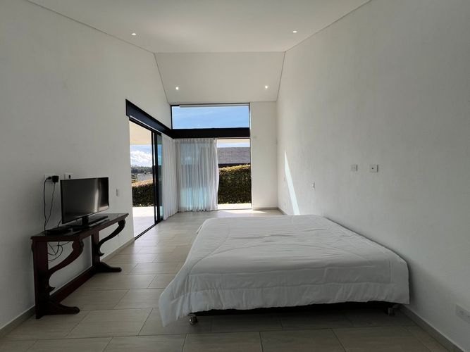 Casa de 3 alcobas en venta en Loma Del Chocho, Envigado, 280 m² · foto 6 de 20
