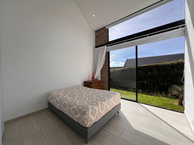 Casa de 3 alcobas en venta en Loma Del Chocho, Envigado, 280 m² · foto 9 de 20