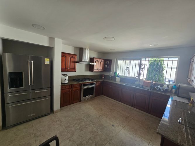 Casa de 5 alcobas en venta en Ciudad Jardin, Cali, 1543 m² · foto 8 de 24