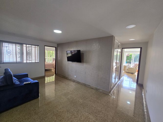 Casa de 5 alcobas en venta en Ciudad Jardin, Cali, 1543 m² · foto 22 de 24