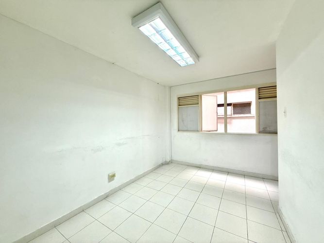 Oficina en arriendo en Sector Plaza De Bolivar, Pereira, 20 m² · foto 4 de 8