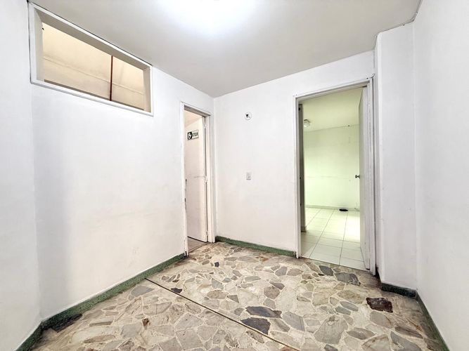 Oficina en arriendo en Sector Plaza De Bolivar, Pereira, 20 m² · foto 7 de 8