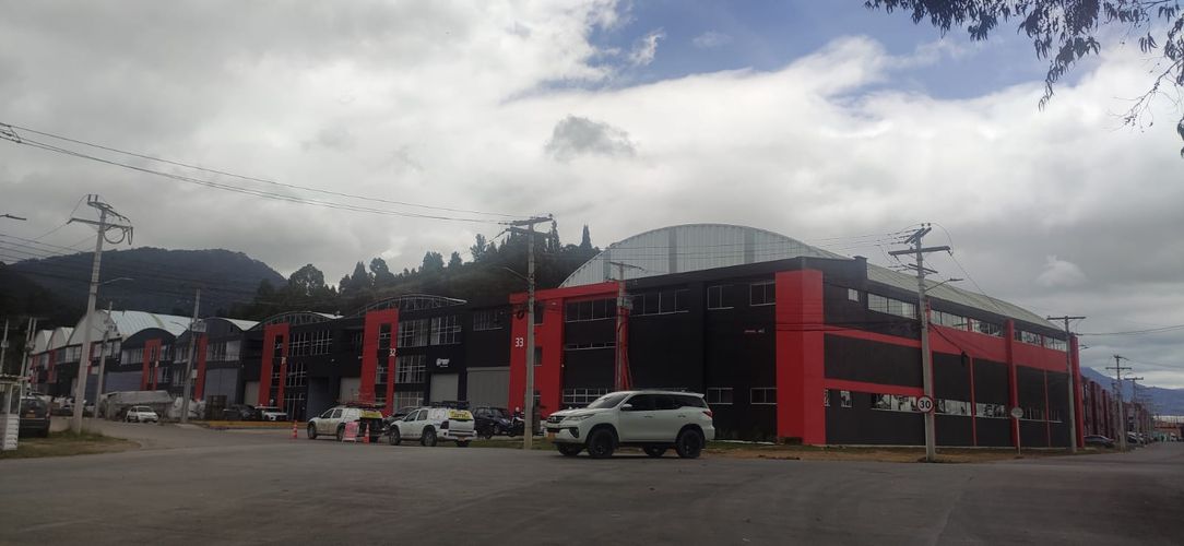 Bodega en venta en Vereda Portachuelo, Zipaquirá, 1200 m² · foto 3 de 24
